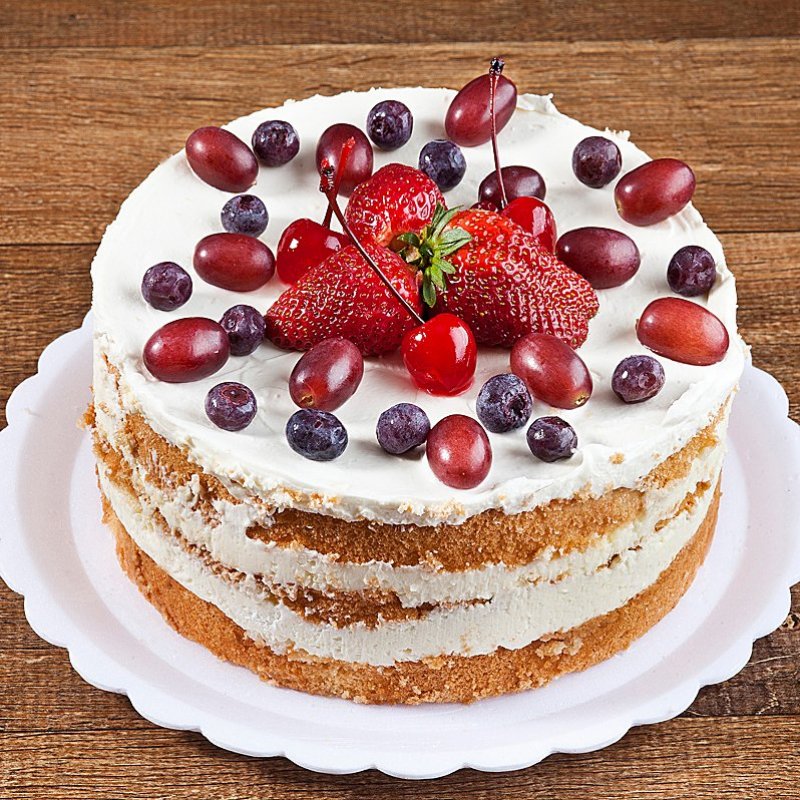 Naked Cake de Frutas Vermelhas